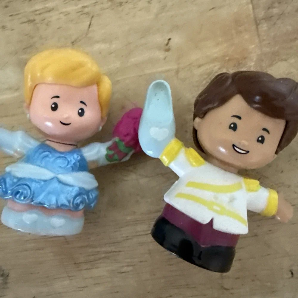 Fisher Price Little People Disney Princess Cinderella Dancing Carriage Prince